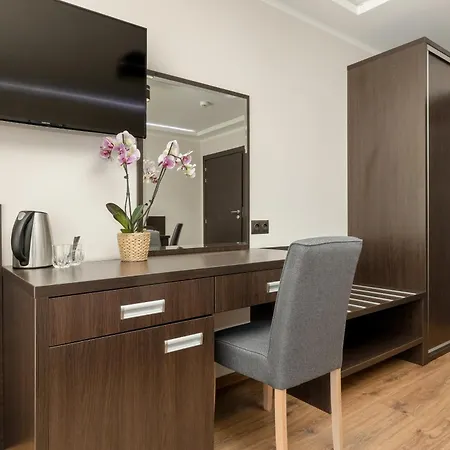 Luna Bed & Breakfast 3*