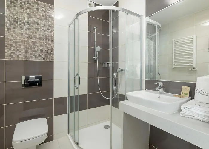 Luna Alojamento de Acomodação e Pequeno-almoço 3*